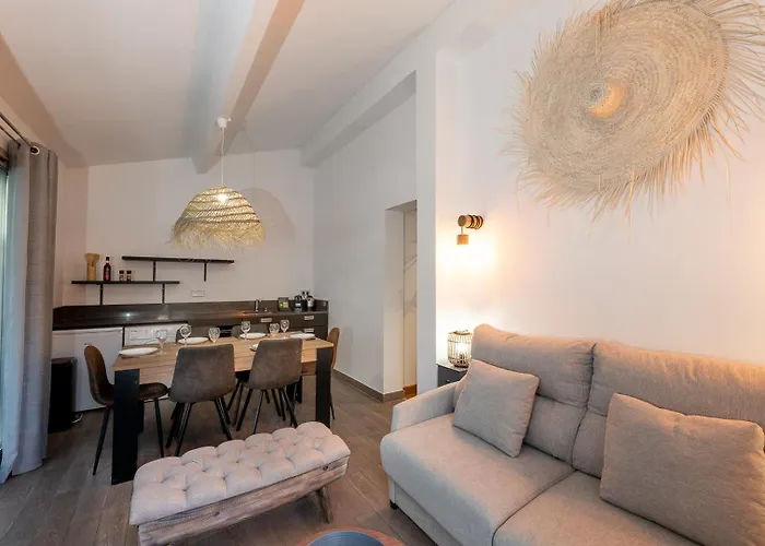Appartement 6 Pers Jardin Prive La Cabane Bambou - Mandara Beach , Antibes French Riviera